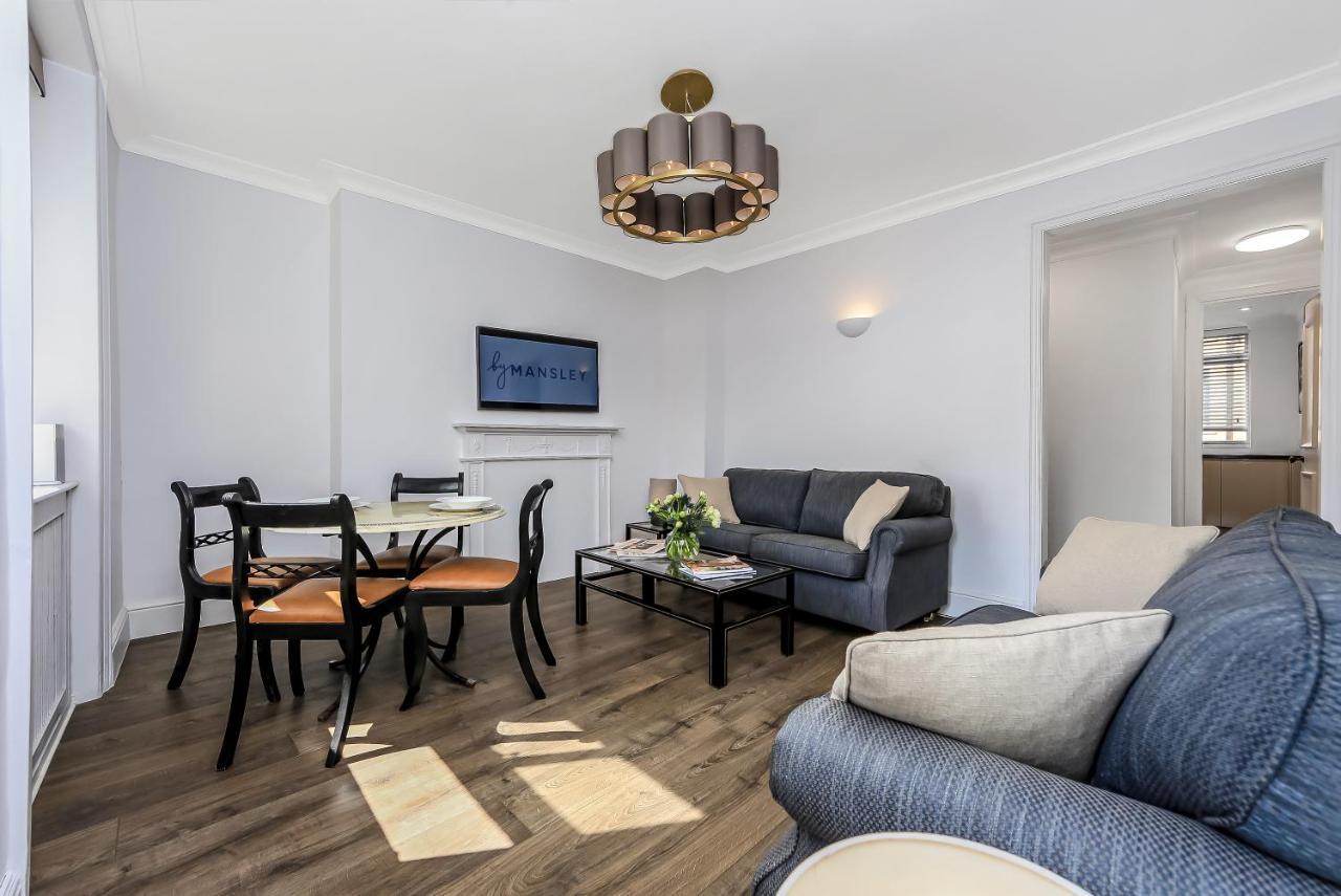 Apartmán 10 Curzon Street By Mansley Londýn Exteriér fotografie