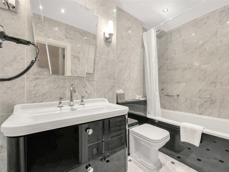 Apartmán 10 Curzon Street By Mansley Londýn Exteriér fotografie