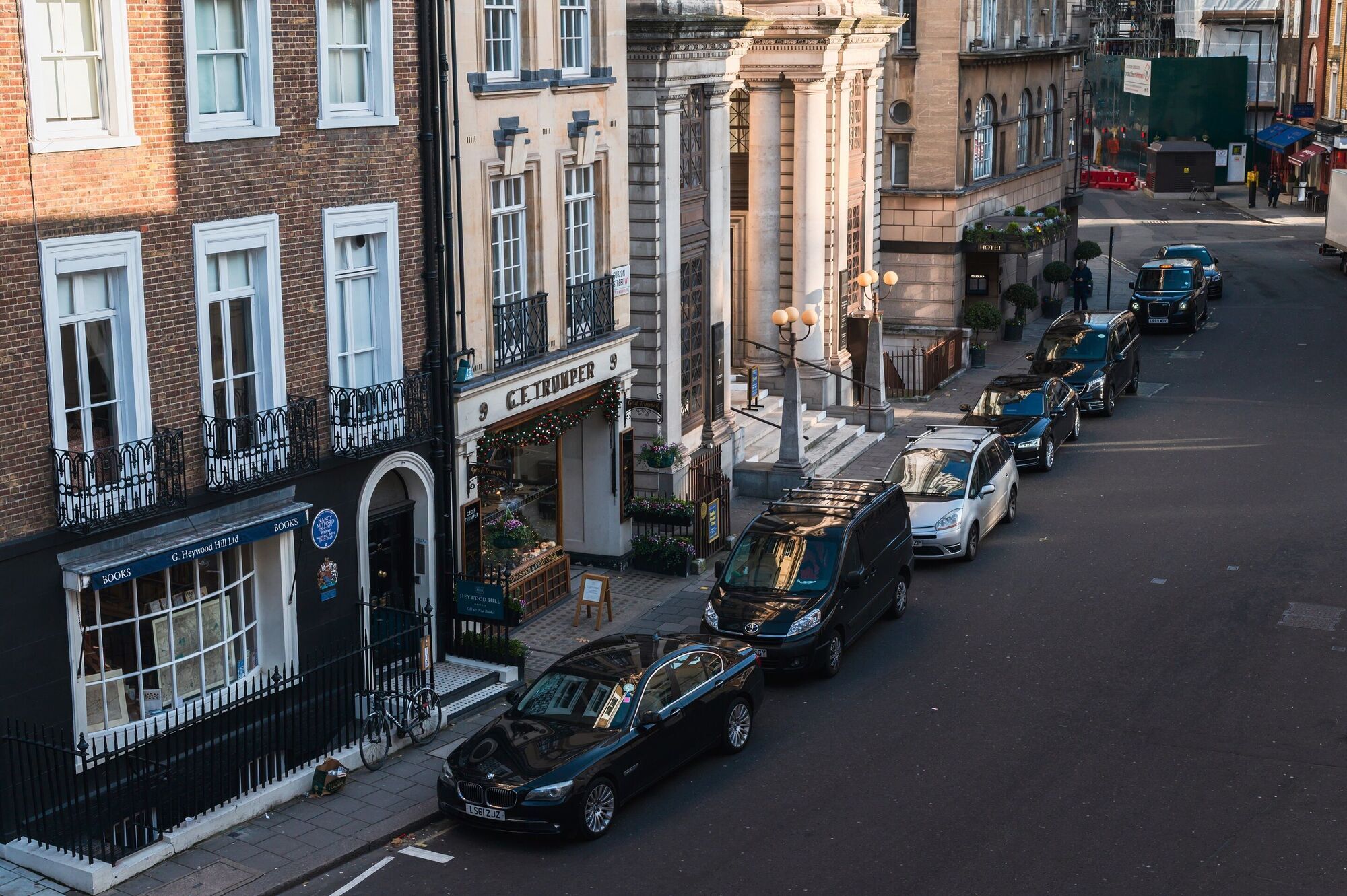Apartmán 10 Curzon Street By Mansley Londýn Interiér fotografie