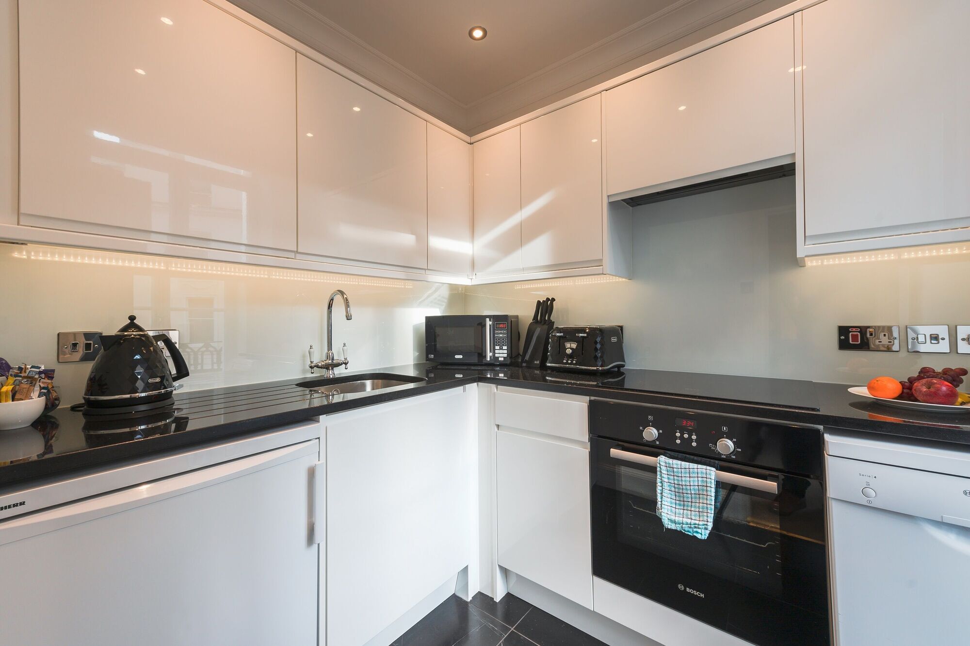 Apartmán 10 Curzon Street By Mansley Londýn Interiér fotografie
